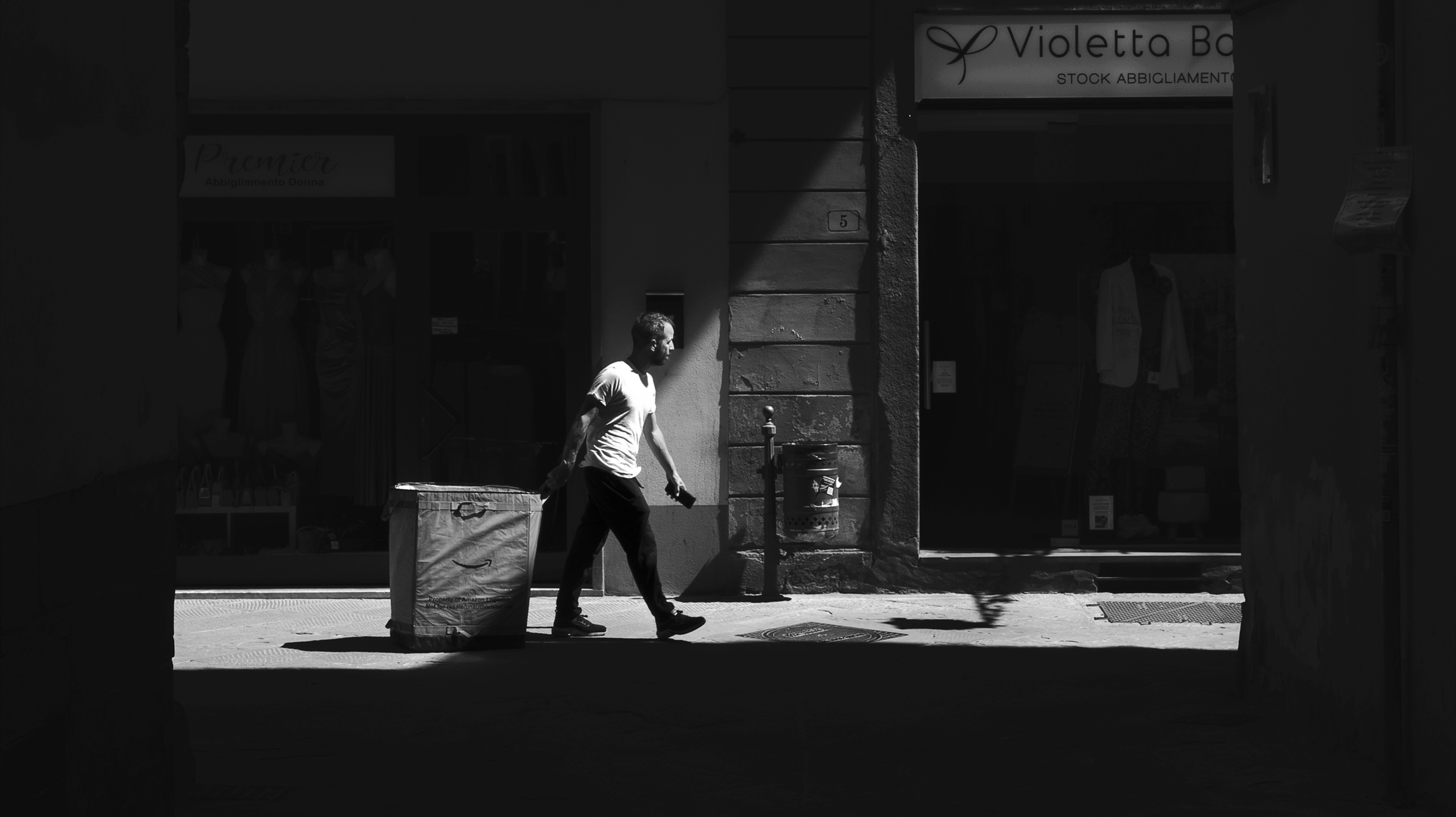 Street ad alto contrasto