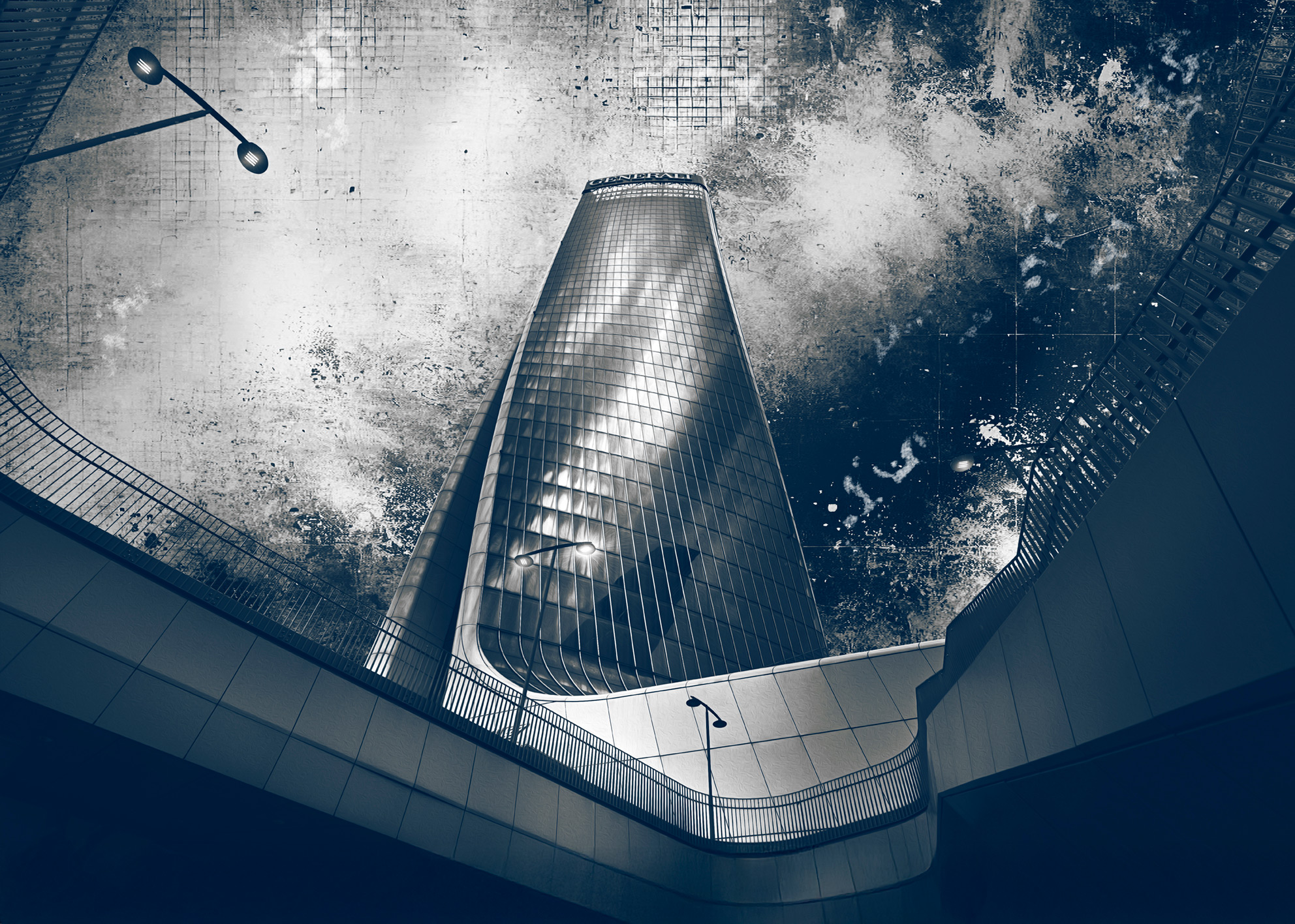 Grattacielo moderno visto dal basso con prospettiva estrema e composizione astratta architettonica Modern skyscraper seen from below with extreme perspective and architectural abstract composition